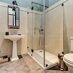 Nomad's Time Out Market - 3bed * Lisboa