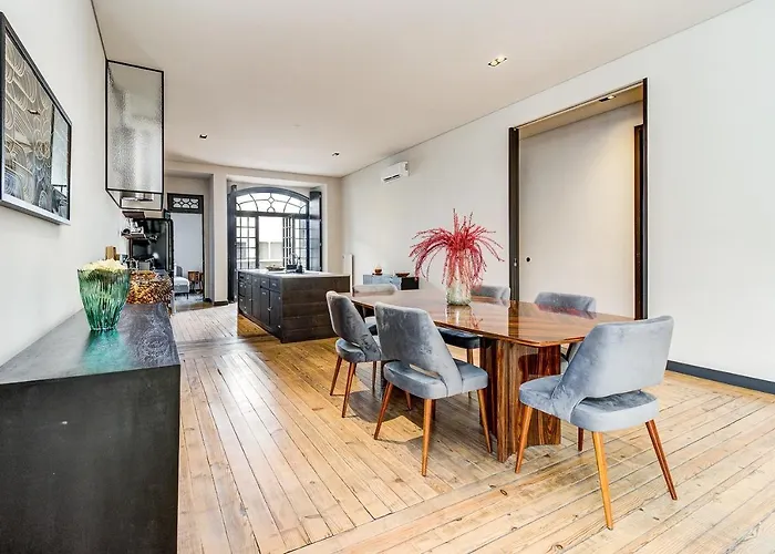 Nomad's Time Out Market - 3bed Apartman